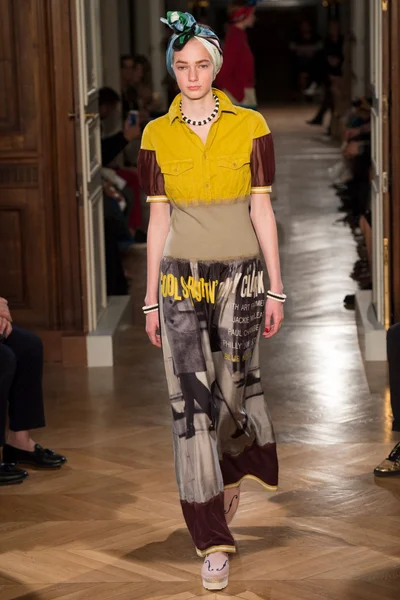 Look 40